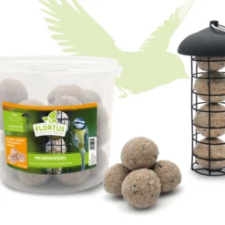 Meisenknödel Im Eimer Mit Futterspender (30 Stück) | Meisenknödel Von FLORTUS -Baum Freude Verkäufe 556010 Meisenknoedel im Eimer mit Futterspender 30 Stueck 2000 0874 2